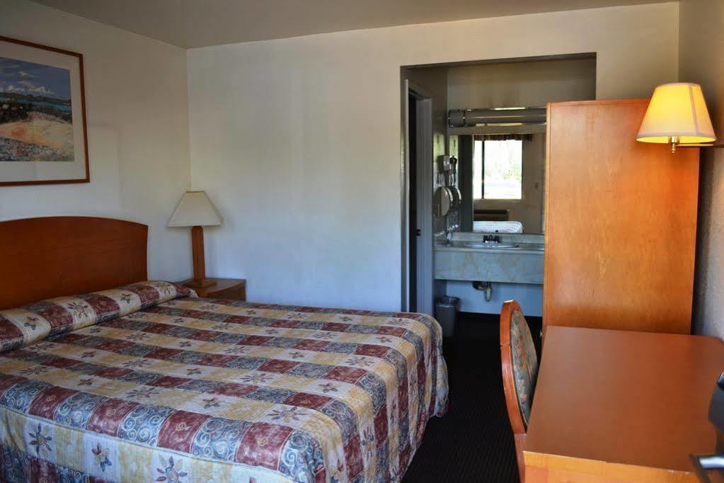 Fresno Inn Екстериор снимка